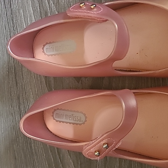 Shoes - Picture 3 of 7